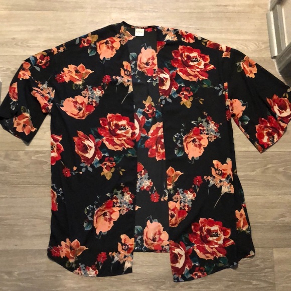 Floral Kimono EUC - Picture 1 of 4